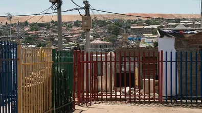 2d2f93dd-b384-4be9-bb6d-922725562305